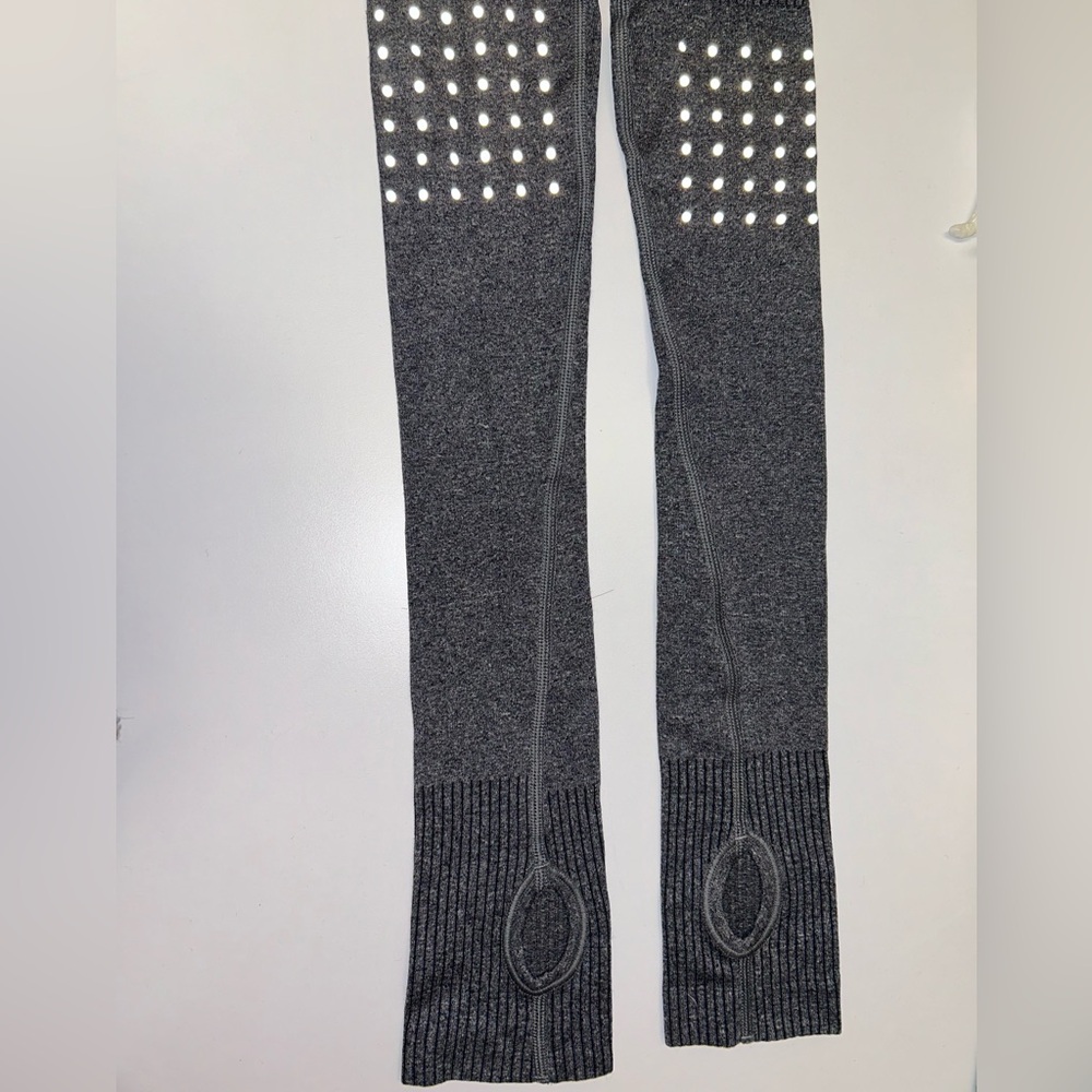 Lulu Lemon Grey Arm covers